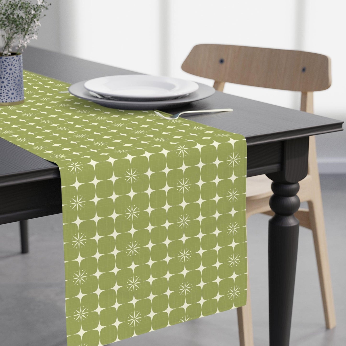 Retro 50s Atomic Burst Mid Century Mod Green Table Runner | lovevisionkarma.com