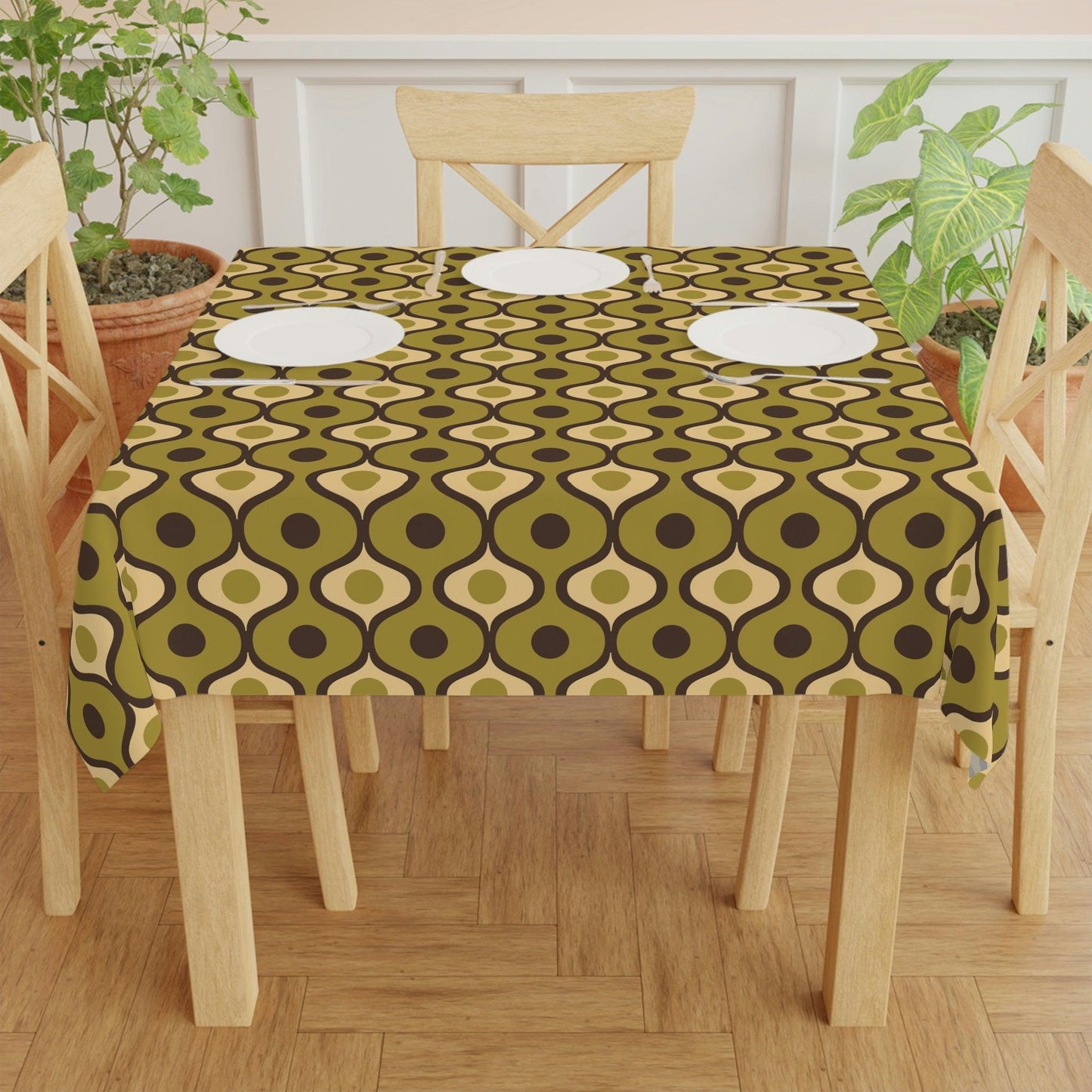 Retro 60s 70s Geometric MCM Green Tablecloth | lovevisionkarma.com