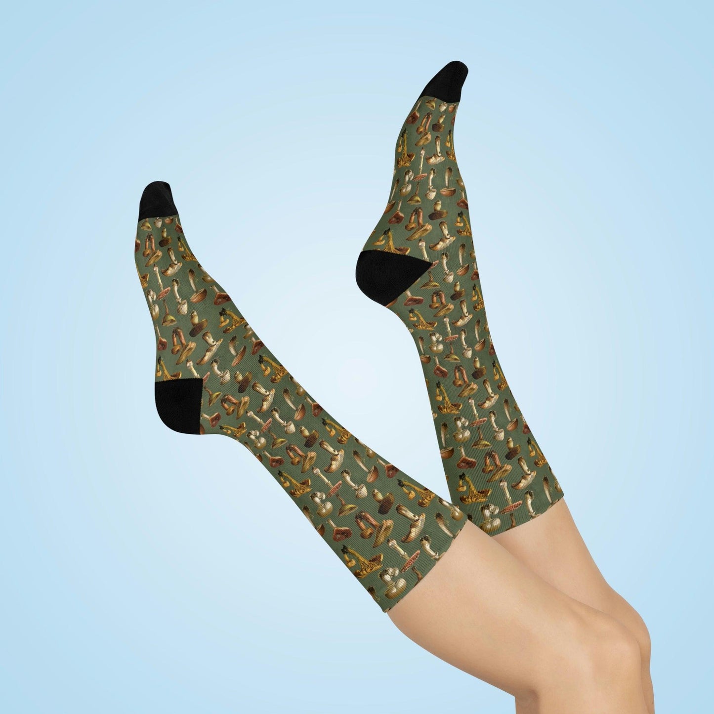 Vintage Mushroom Cottagecore Green Cushioned Unisex Crew Socks | lovevisionkarma.com