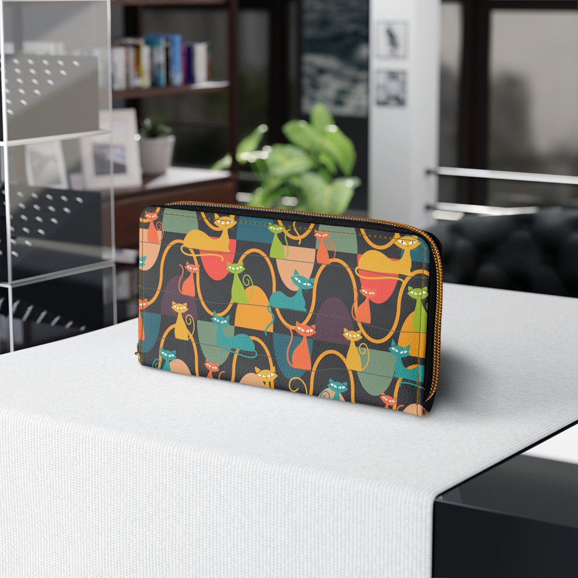 Retro 50's Atomic Cats Mid Century Mod Multicolor Zipper Wallet | lovevisionkarma.com