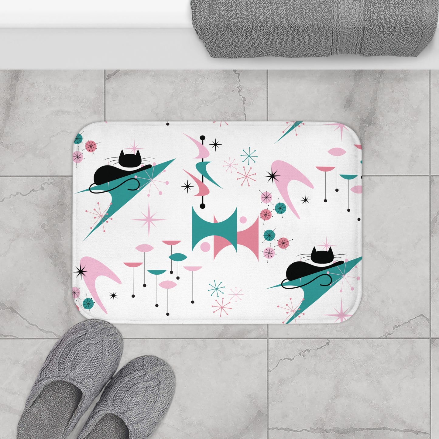 Retro 50s Atomic Black Cat, Boomerang & Starburst MCM Pink, Teal-Green & White Bath Mat