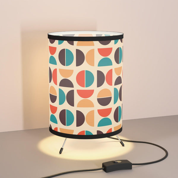 Retro 60s 70s Mid Century Geometric Multicolor Tripod Tabletop Lamp | lovevisionkarma.com